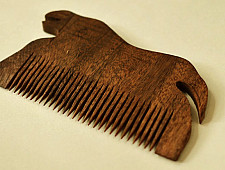 Wooden comb ~ Tribal markings { 3 }